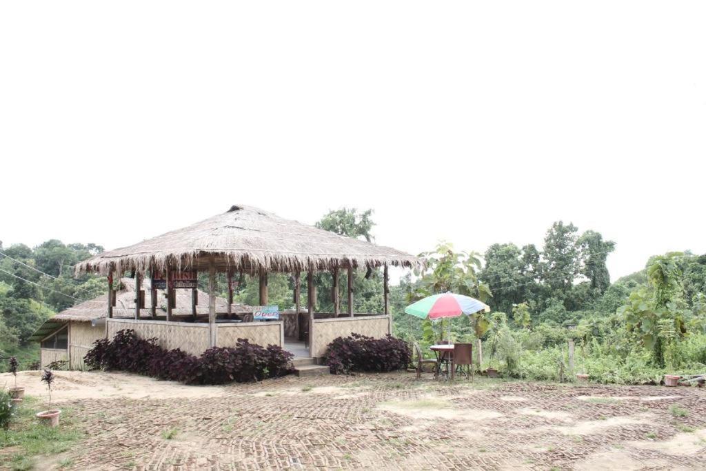 Fanush Resort Bandarban Bagian luar foto